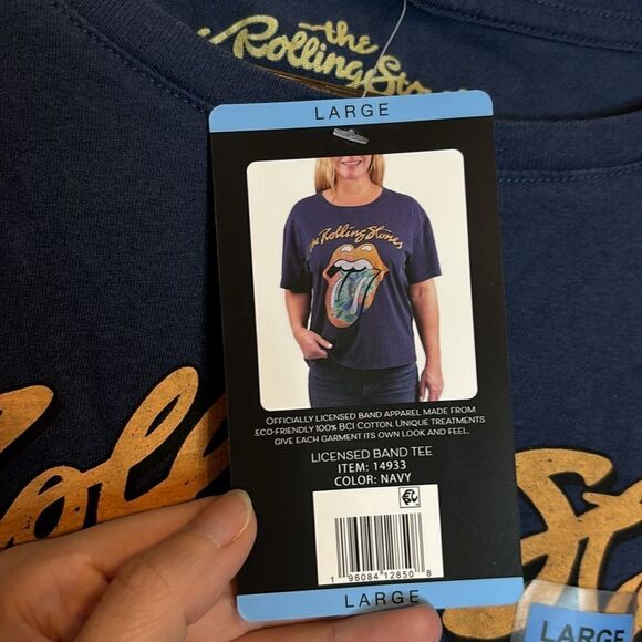 NWT Officially Licensed The Rolling Stone’s Women’s Large Navy Blue T-shirt L - Picture 7 of 8